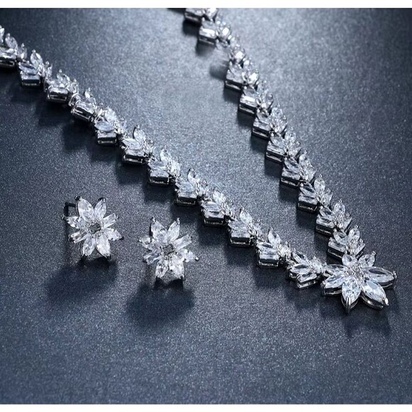 All That Sparkle Is A Unique 8-piece one-of-a-kind  Bridal Accessory Ensemble main image 12